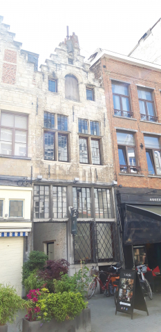 Ein uraltes Haus - Oude Koornmarkt 18