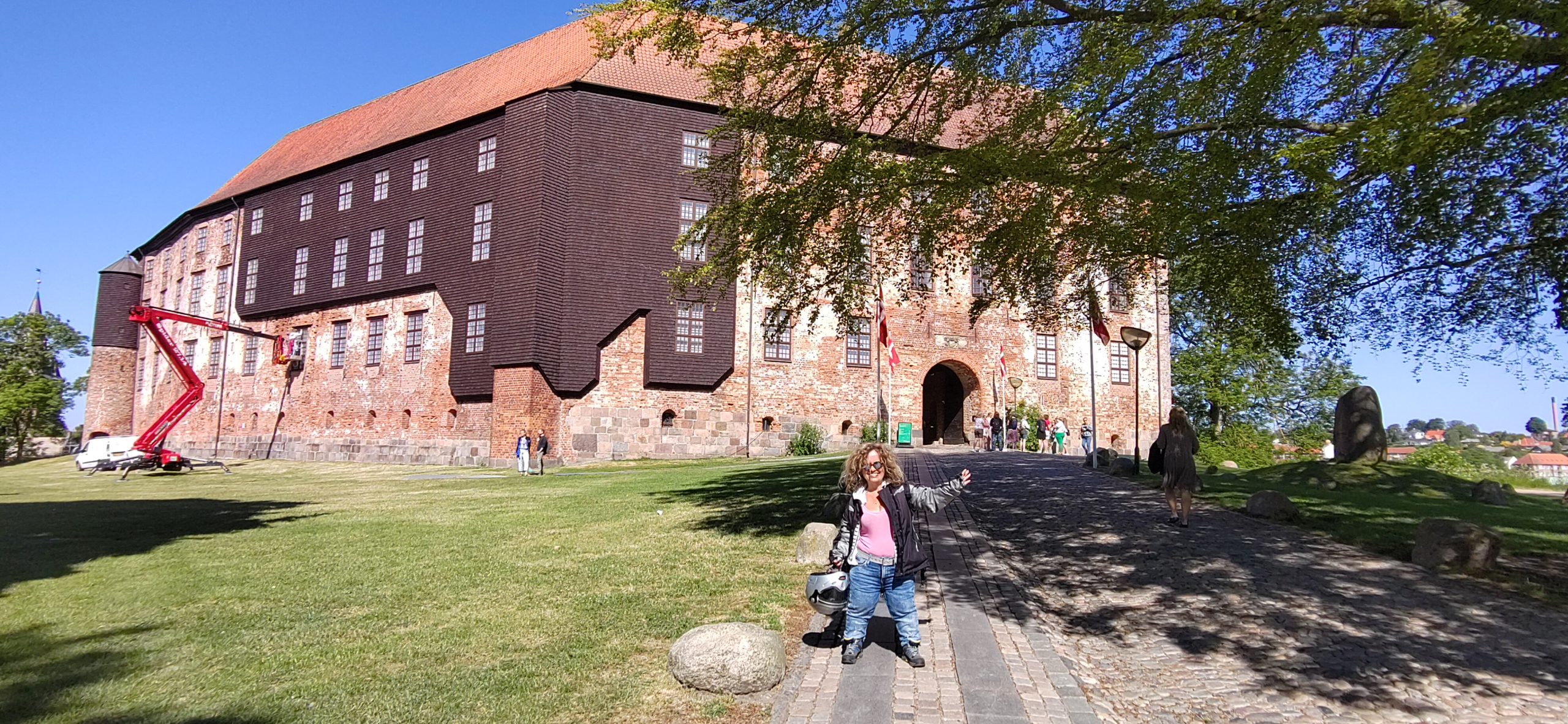 Dolli vor dem Koldinghus